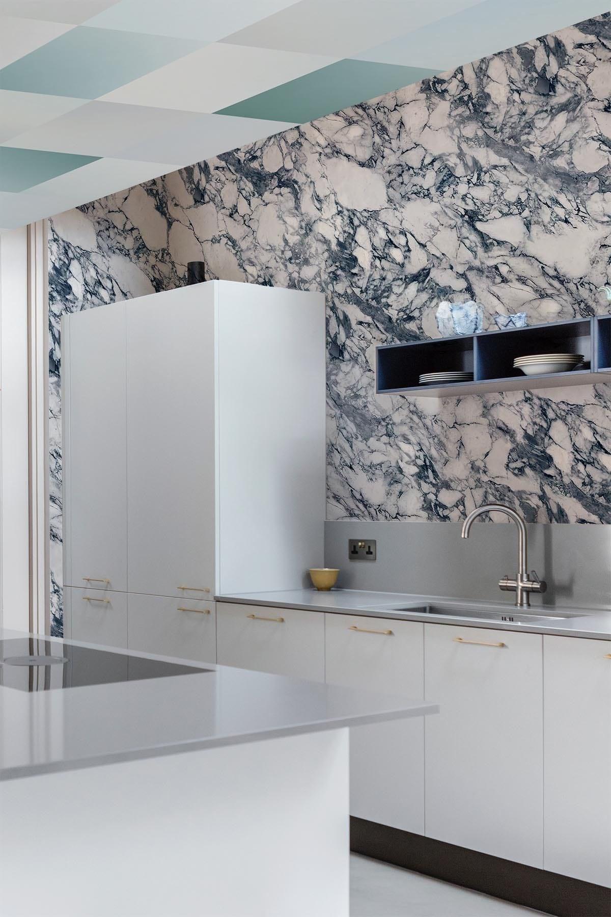  Calacatta Marble Dark Blue