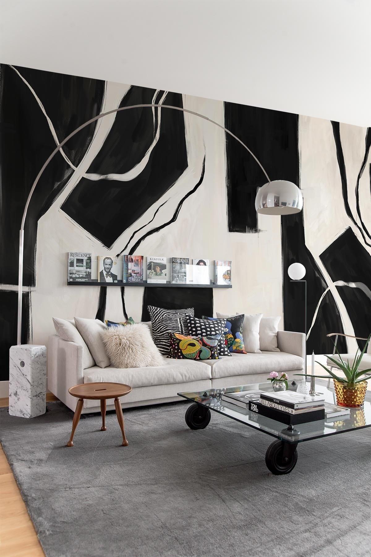  Contrast Art Black