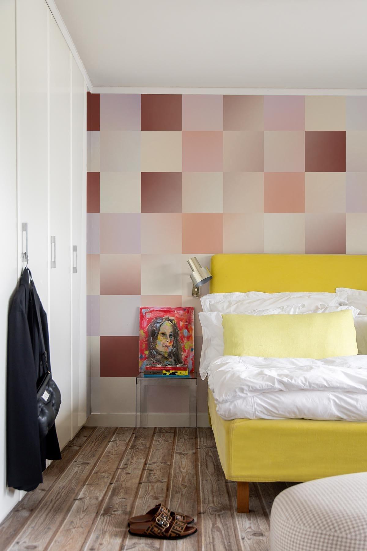  Gradient Check Peach