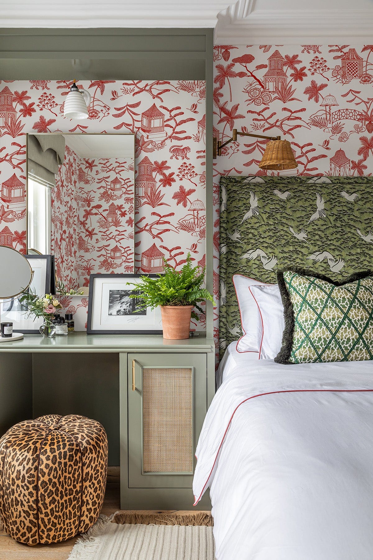  Tropical Island Toile Red
