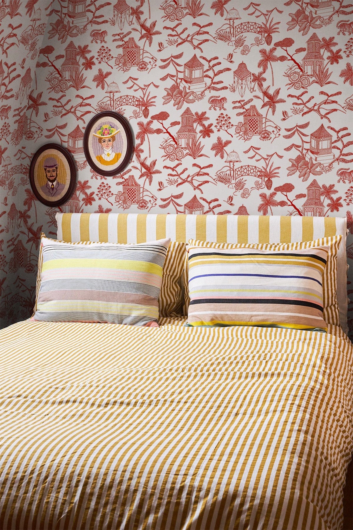  Tropical Island Toile Red