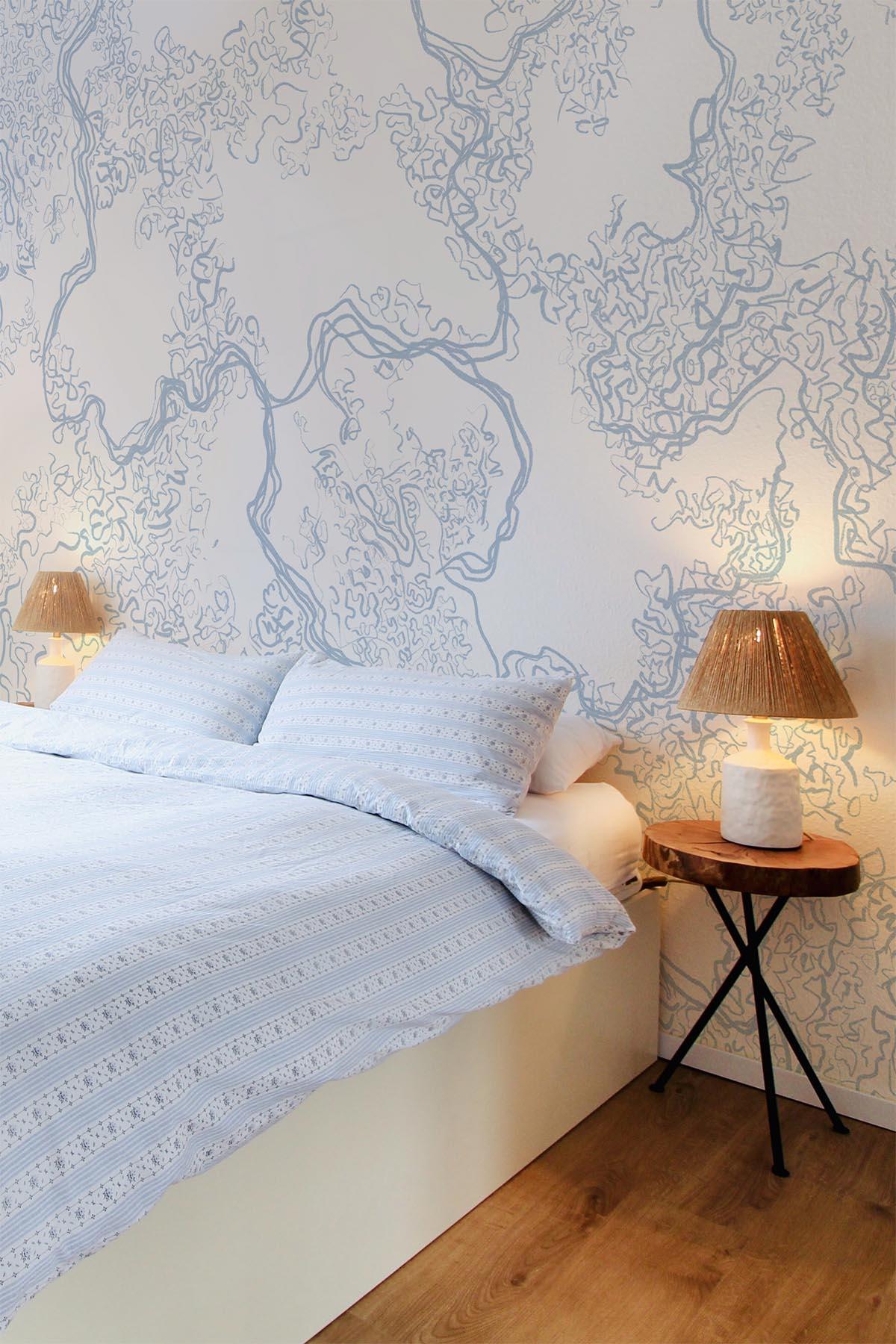  Abstract Sketch Light Blue