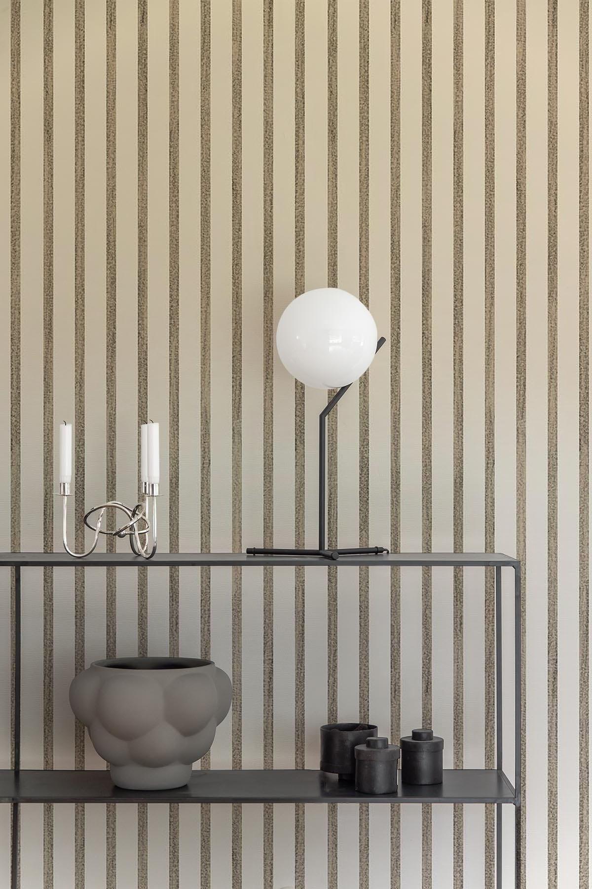  Linear Ombre Pale Yellow