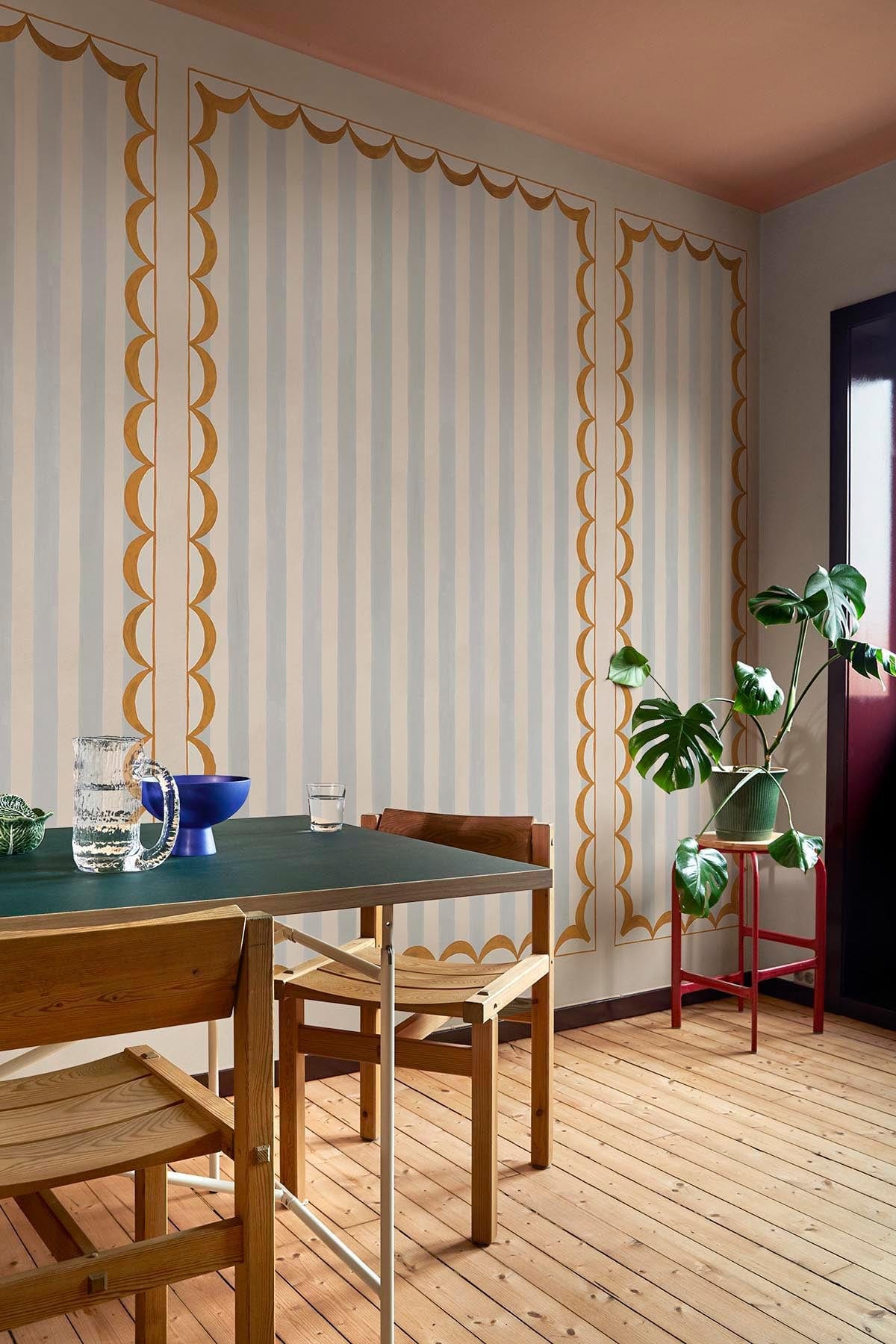  Scallop Panel Light Blue/Ochre
