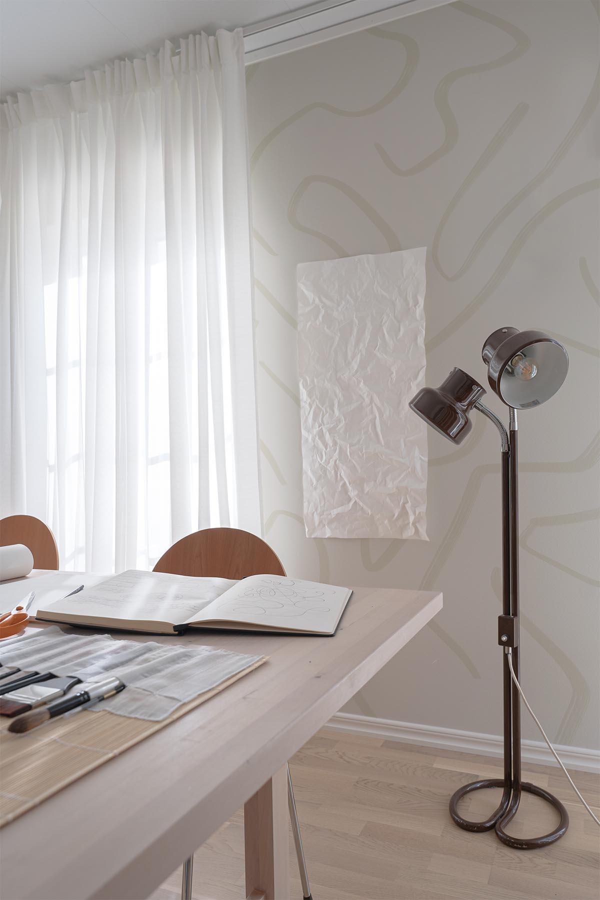  Artistic Lines Pale Beige