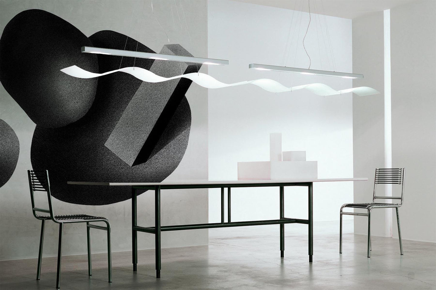  Shadow Shapes Black