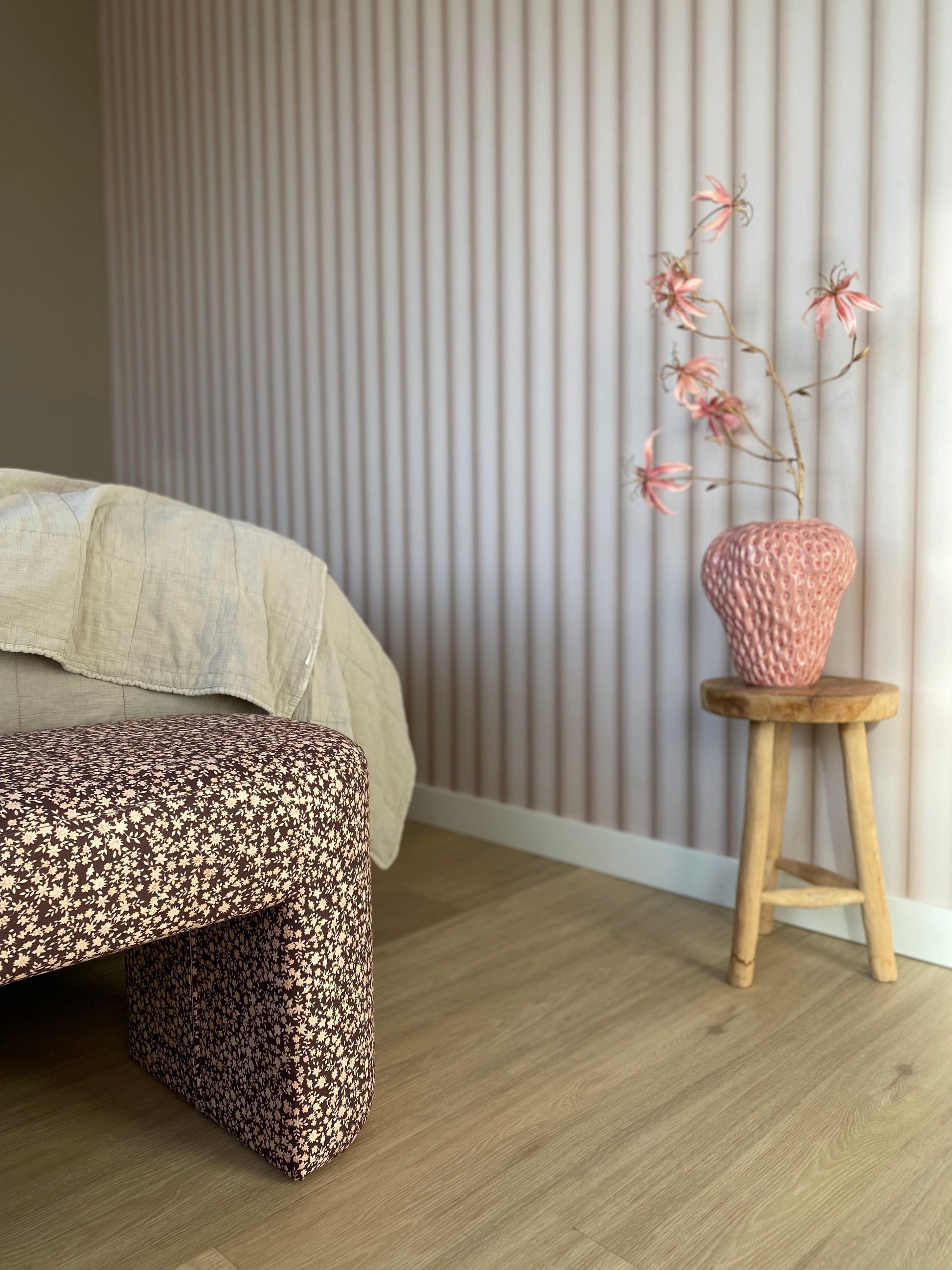  Curved Wall Panel Nude