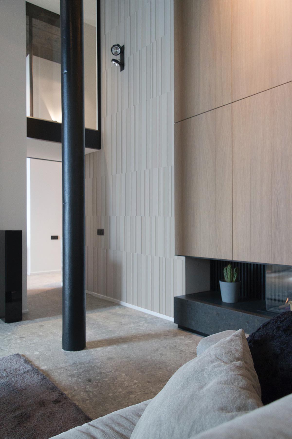  Irregular Stripe Pale Beige