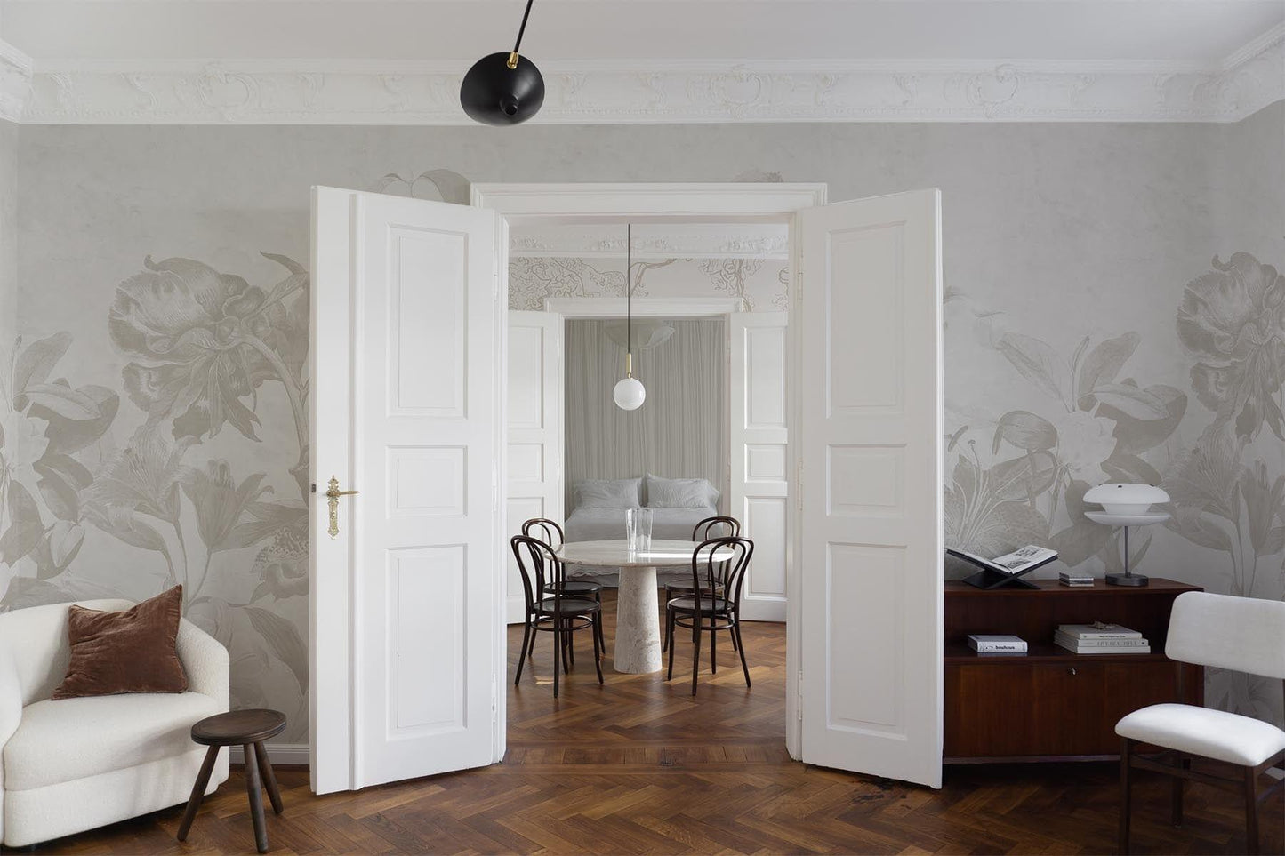  Luxe Botanical Mural Pale Beige