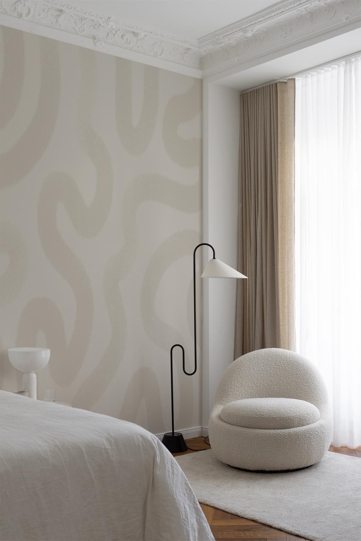  Organic Brushstroke Pale Beige