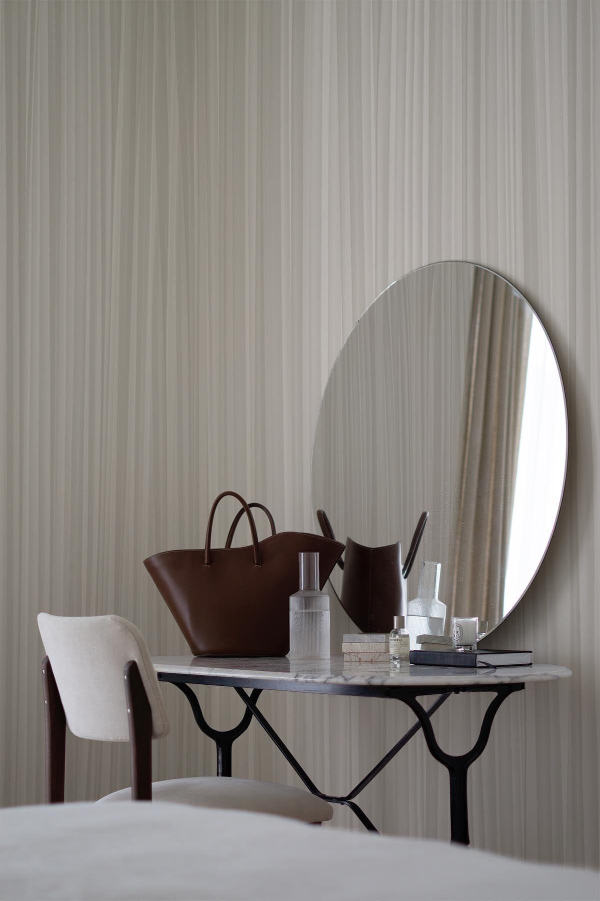  Pleated Wall Pale Beige
