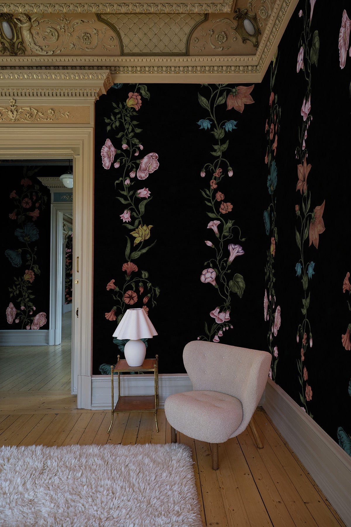  Flower Vine Black