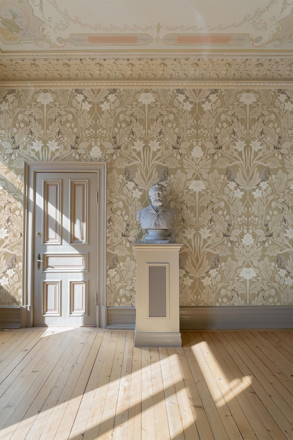  Palazzo Medallion Yellow