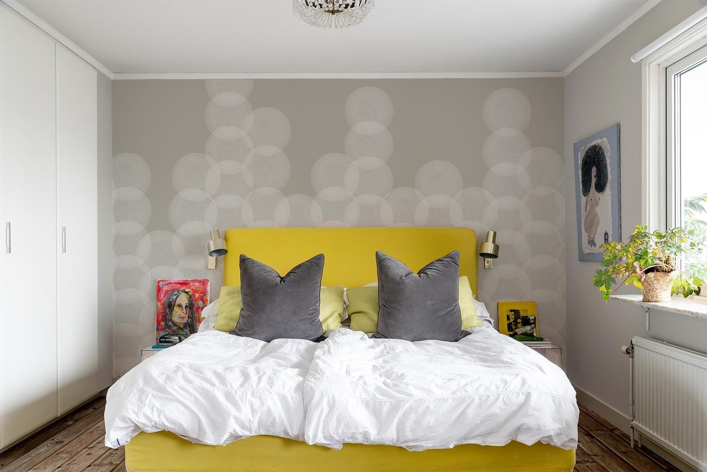  Faded Circle Pale Beige